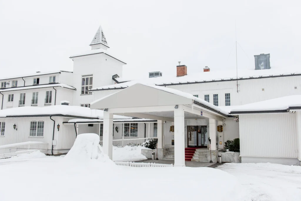 Scandic Lillehammer Hotel facde winter